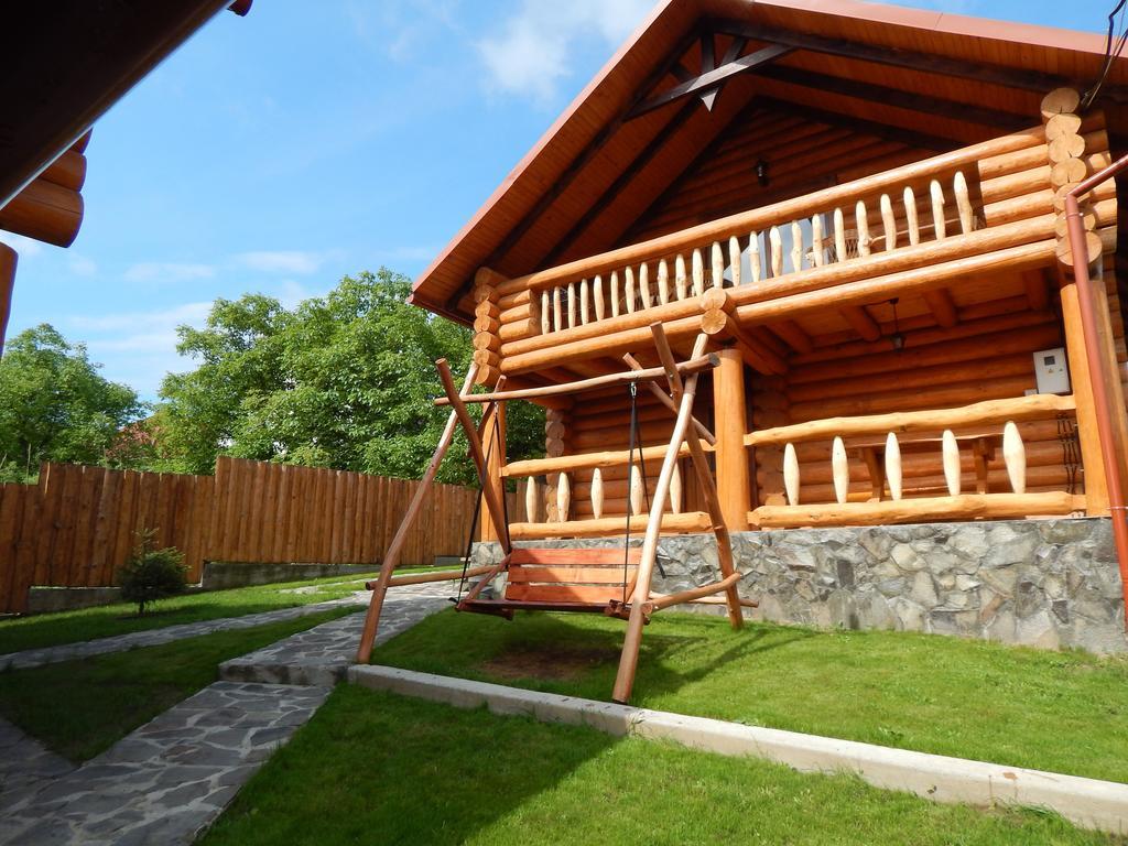 Smerekovyi Dvir Polyana  Kamer foto