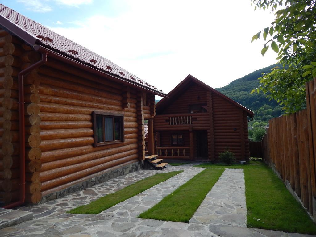 Smerekovyi Dvir Polyana  Buitenkant foto